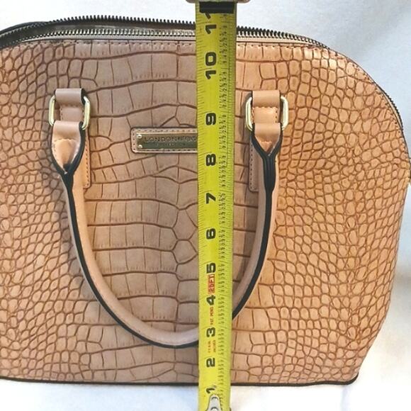 London Fog Handbag 11" NUDE Beige Croc Embossed Vegan Leather Preppy Elegant - Picture 11 of 13